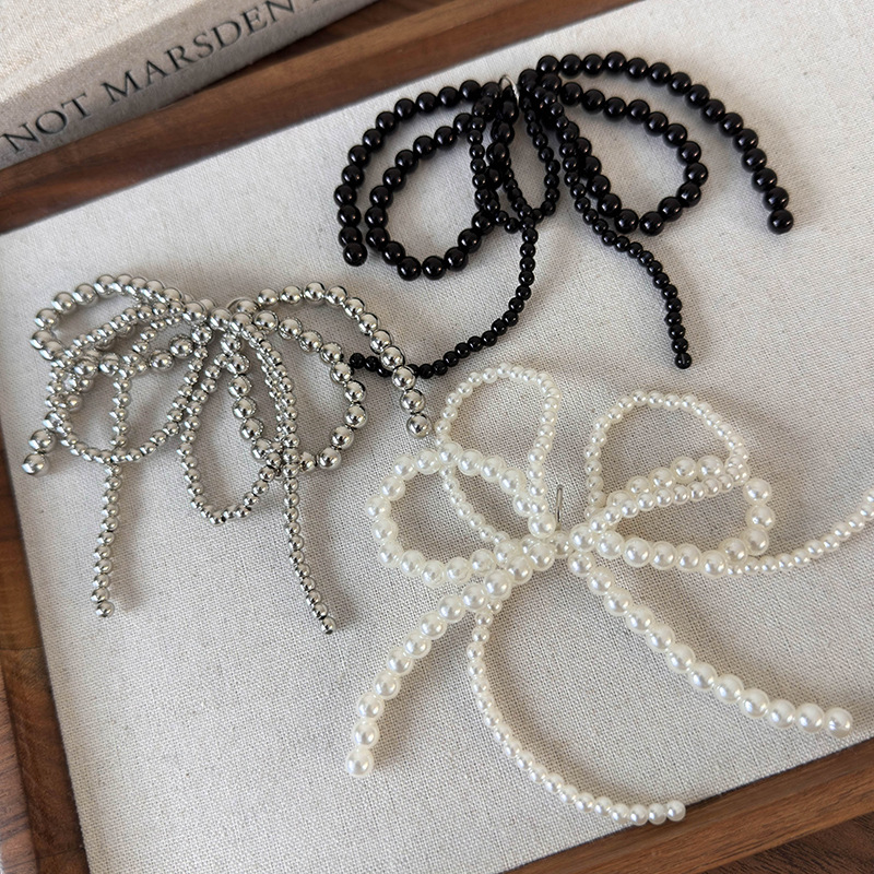 Pearl Bow Tassel Shoe Charm Bl - огляд і ціна Tie Clip Silver